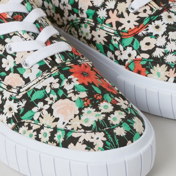 H&M canvas sneakers - Picture 3 of 5